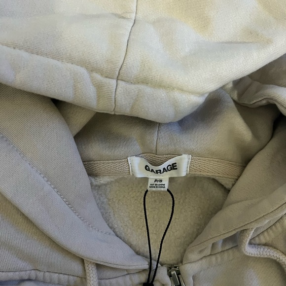 garage oversize zip up - Picture 3 of 4